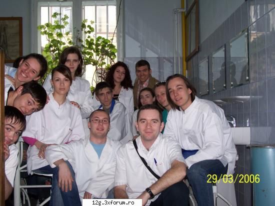 sa shtiti ca nu v-am uitat, dar pe forum nu am mai intrat de foarte mult timp( de cand am facut eu s